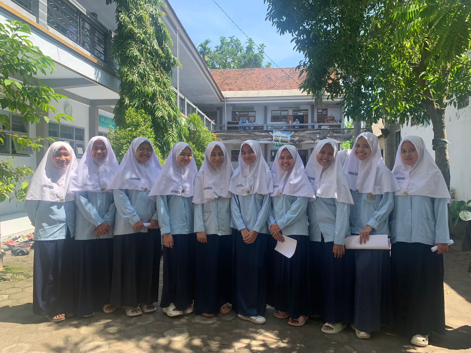 >Menjelang Ujian Prakter Mengajar Kelas Akhir MMA di MI BU